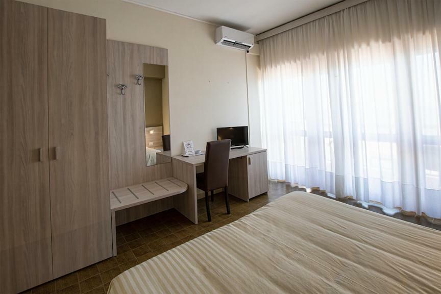 Hotel Scacciapensieri Nettuno Exteriör bild