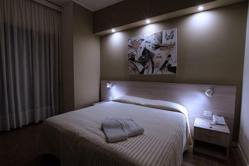 Hotel Scacciapensieri Nettuno Exteriör bild
