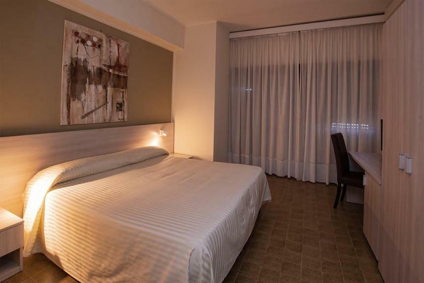 Hotel Scacciapensieri Nettuno Exteriör bild